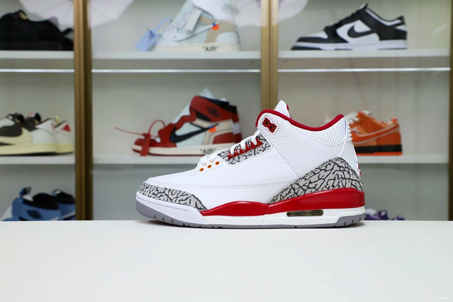 Jordan Red(CT8532-126）  3 Cardinal Retro Air 1230